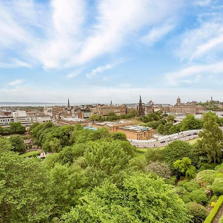 Luxury 3-Bedroom Apartment With Stunning Views At Ramsay Garden Edinburgh Exterior photo