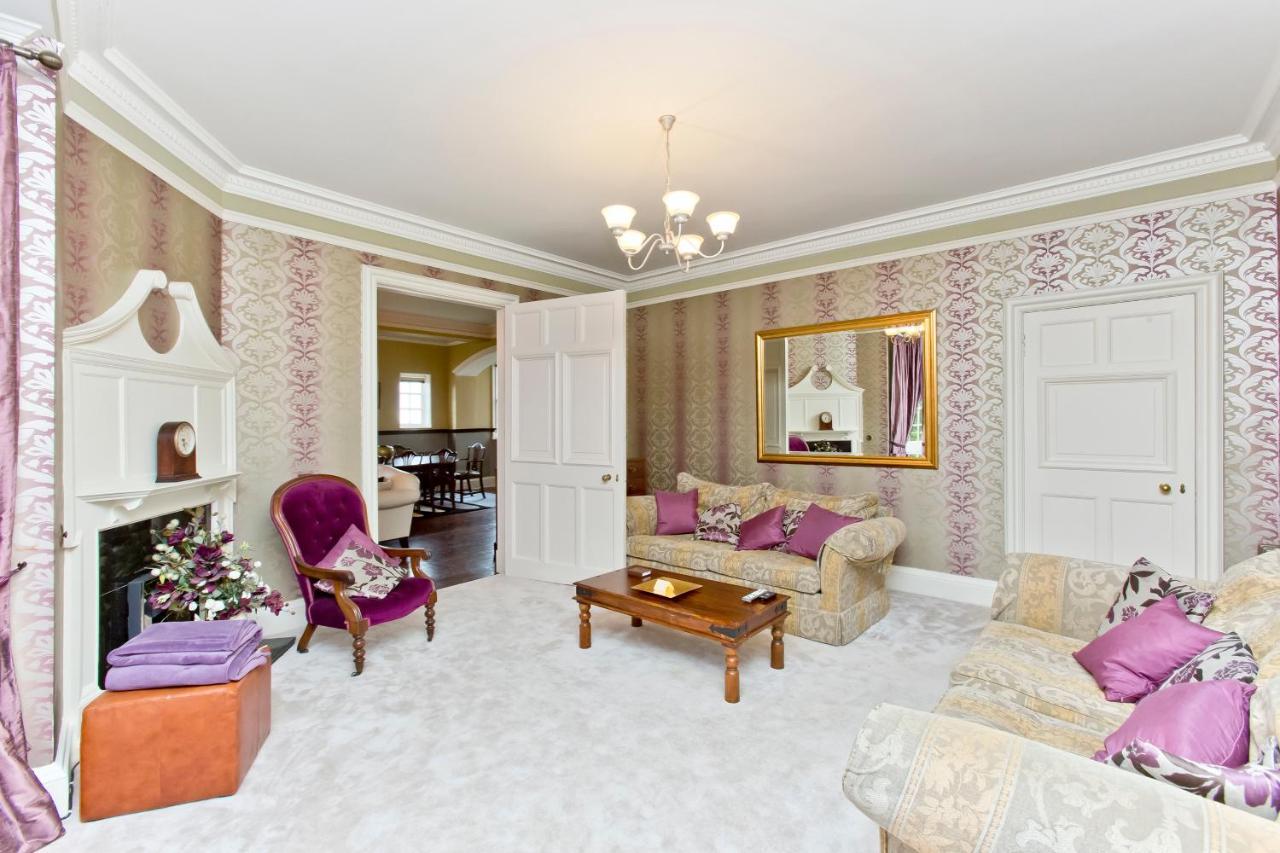 Luxury 3-Bedroom Apartment With Stunning Views At Ramsay Garden Edinburgh Exterior photo